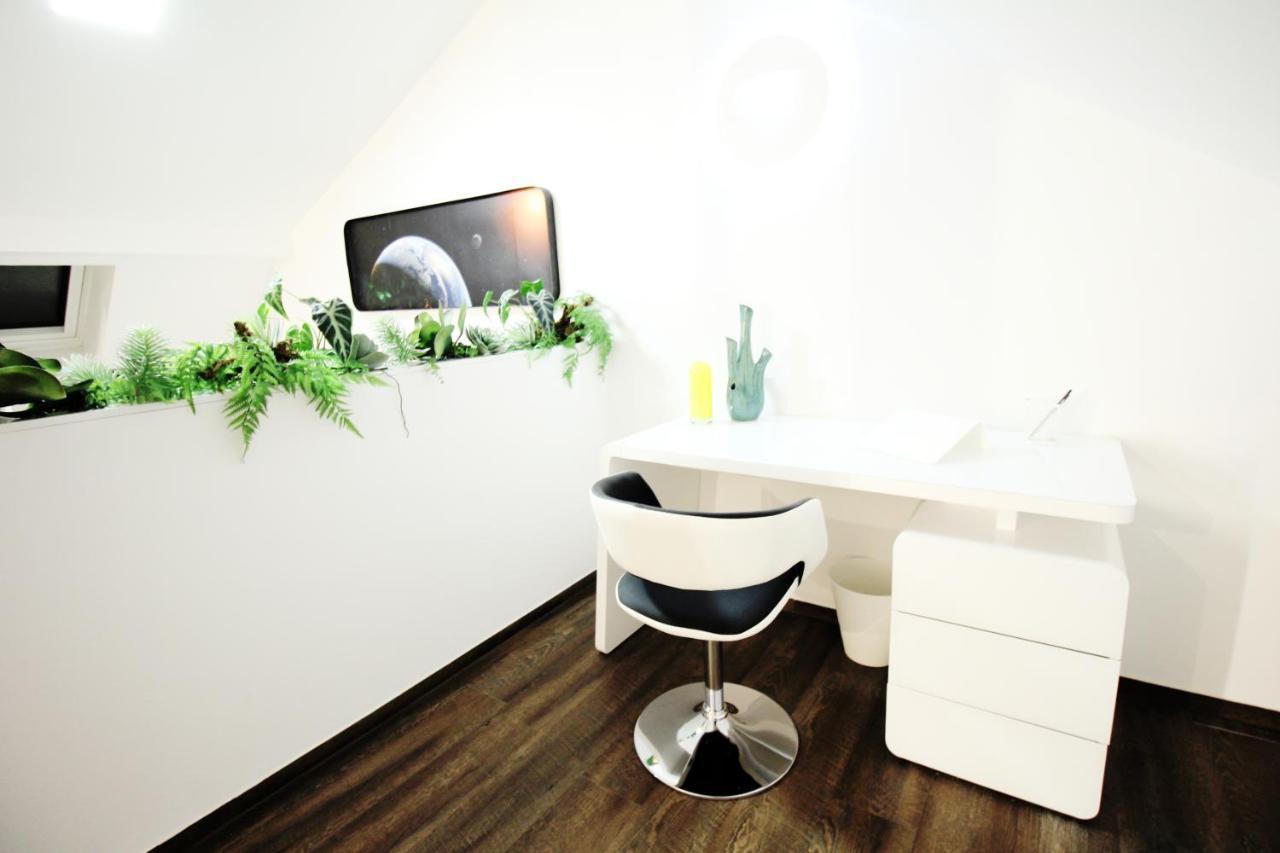 Secret Hideaways Space Loft Wohndesign Auf 2 Etagen L 450M Bis Uni Duisburg Kültér fotó