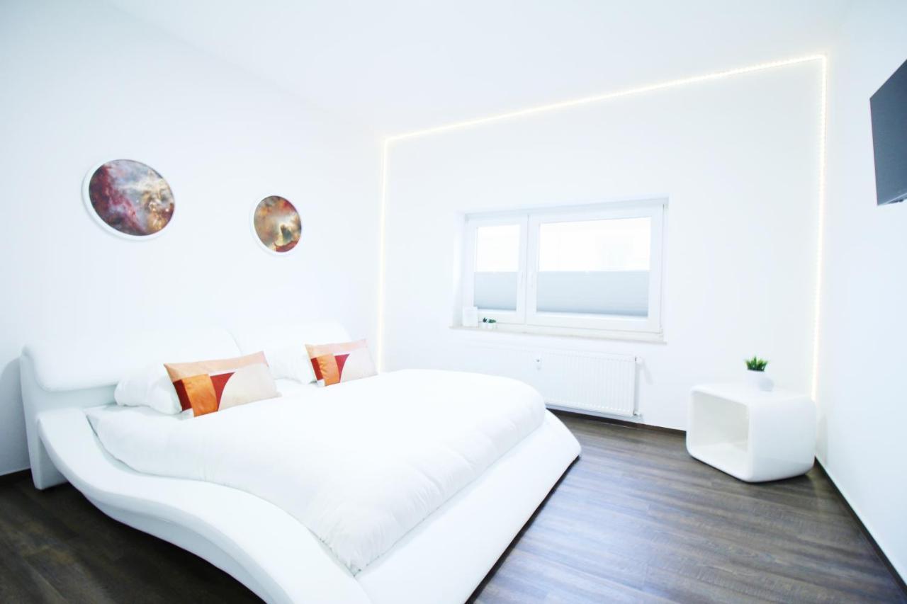 Secret Hideaways Space Loft Wohndesign Auf 2 Etagen L 450M Bis Uni Duisburg Kültér fotó
