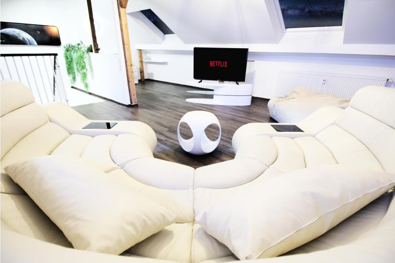 Secret Hideaways Space Loft Wohndesign Auf 2 Etagen L 450M Bis Uni Duisburg Kültér fotó